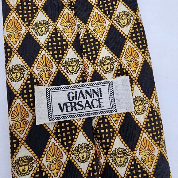 Gianni Versace 100% Silk Tie All Over Gold Black Diamond - Picture 4 of 5